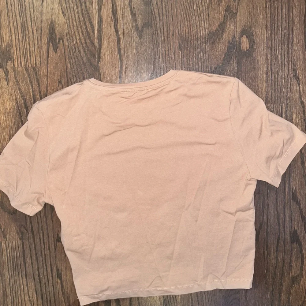 Zara beige T-shirt - Picture 2 of 2